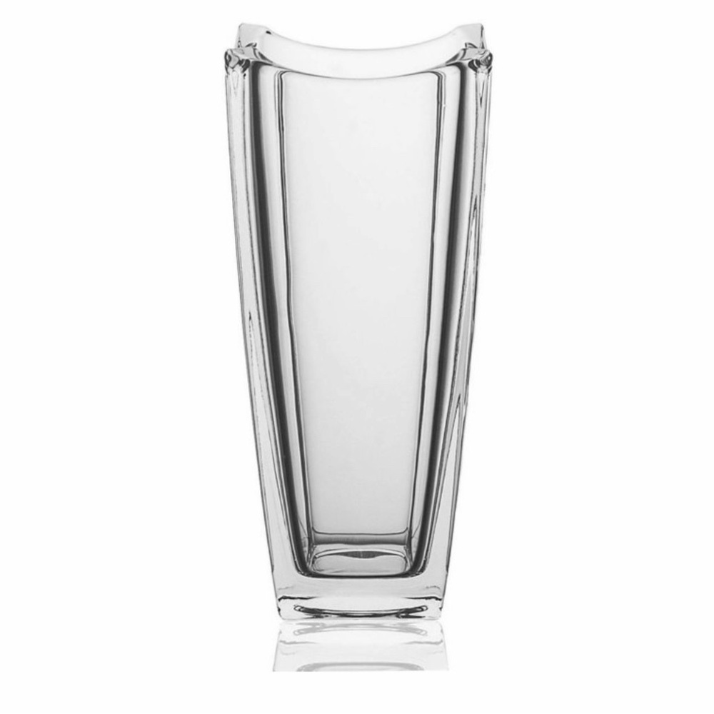 Clear glass flower vase